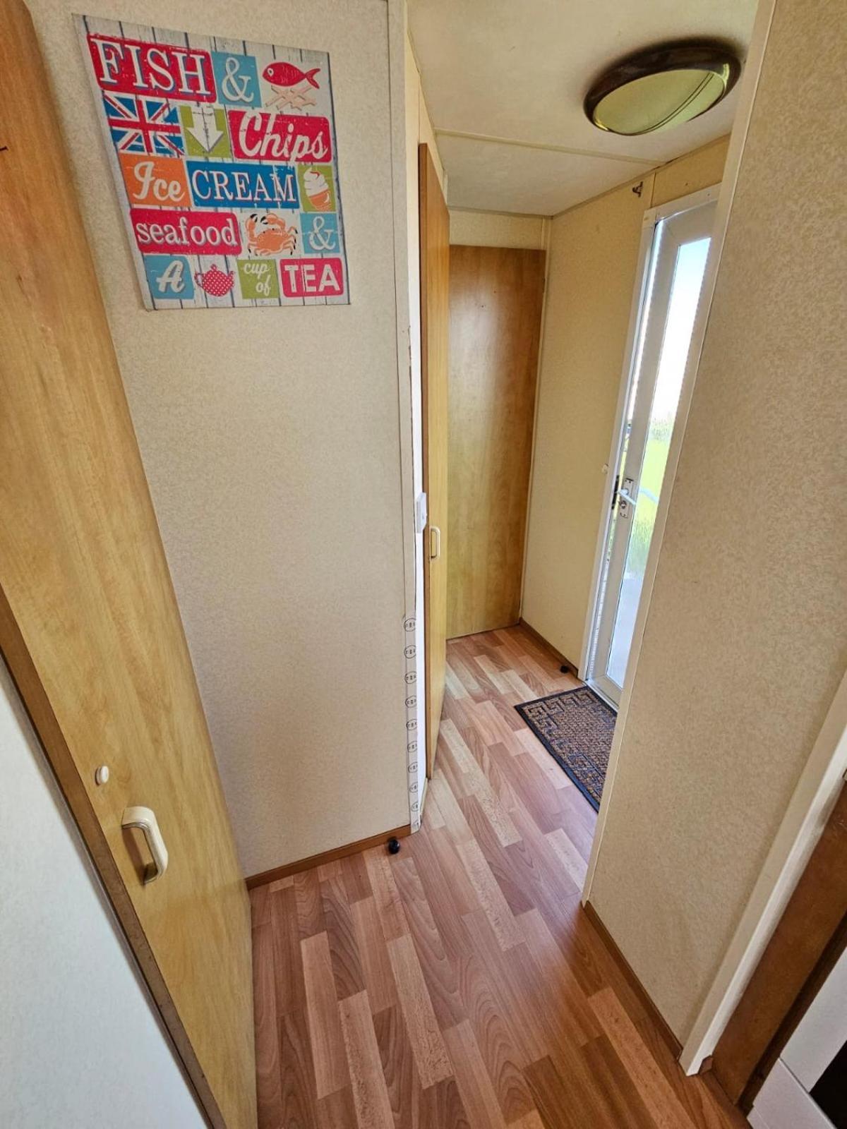 Caravan Holiday Let 2 Bedroom Happy Days South Chapel Saint Leonards 05 Экстерьер фото